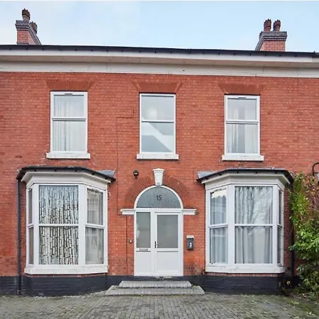 Apartment Free Parking-contractors-families-comfortable Birmingham
